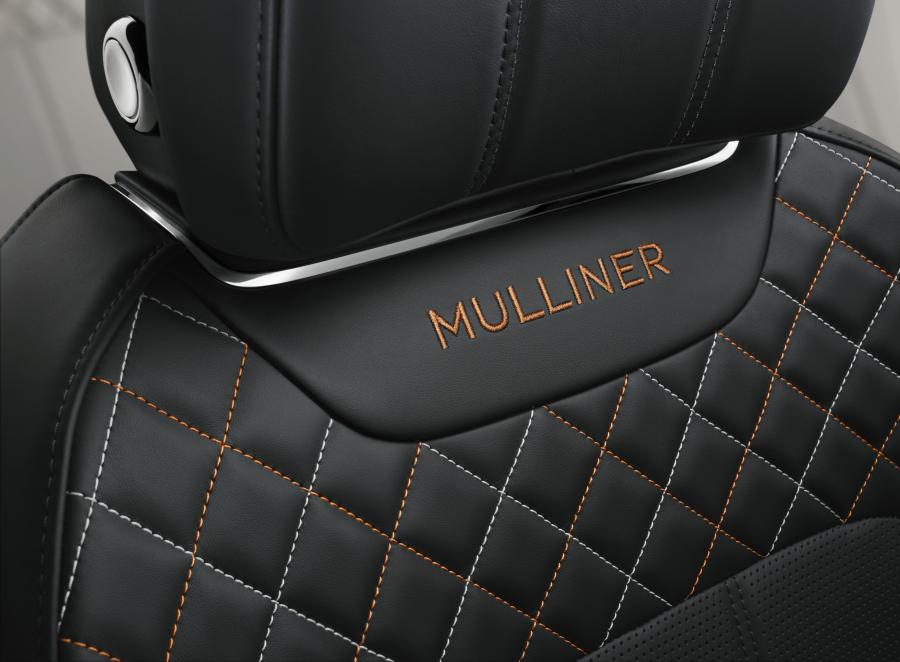 Детали интерьера Bentley Bentayga Mulliner 2017 года  (фото 3 из 8)